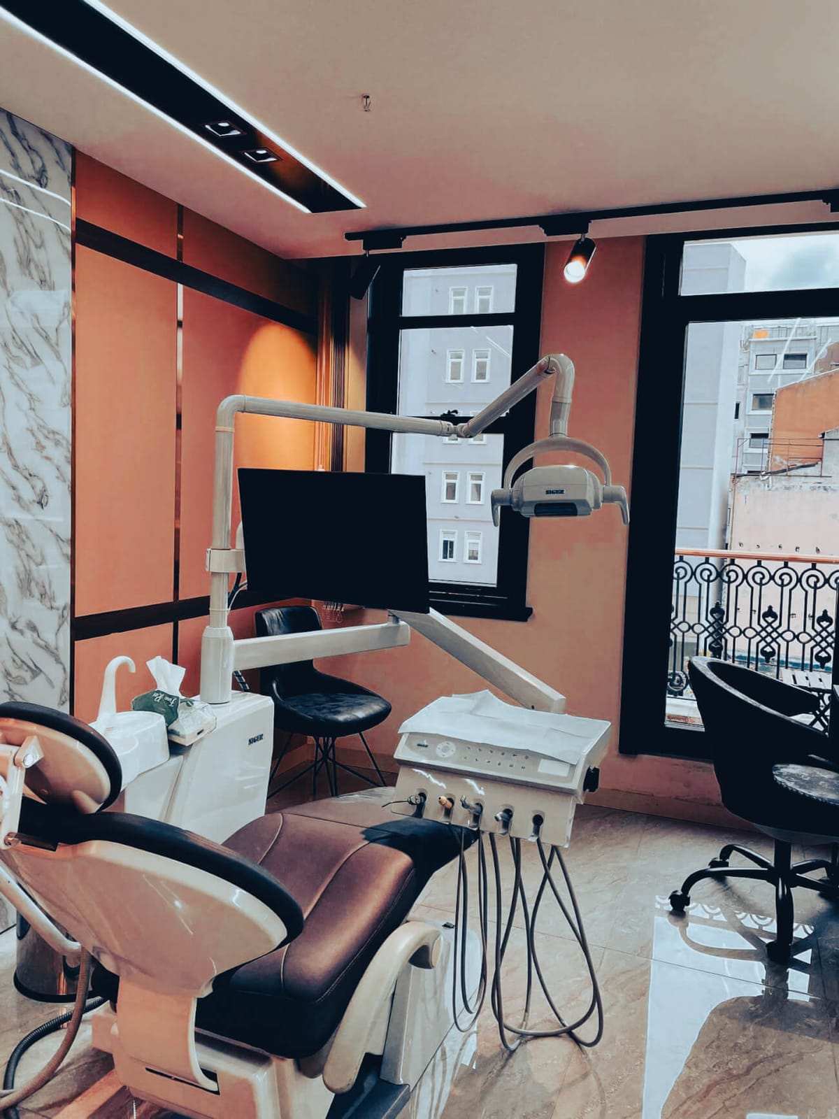 A treatment room at Suave Clinic in Istanbul